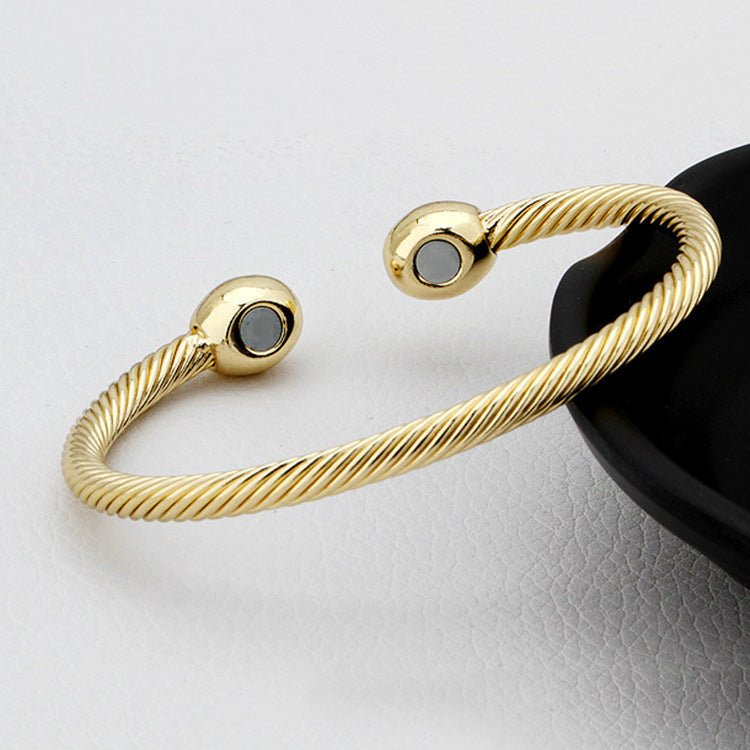 Magnetic Health Bracelet with Red Copper Design - Nara's Shop